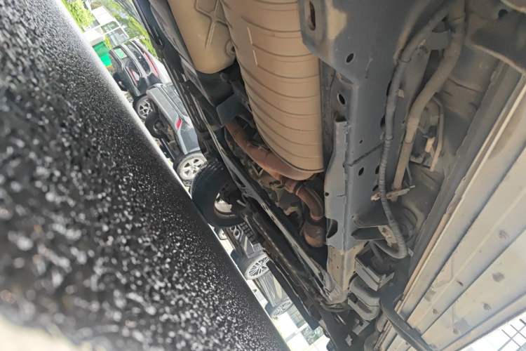 Used Infiniti QX80 2016 5.6L 4WD Chassis Rear Right
