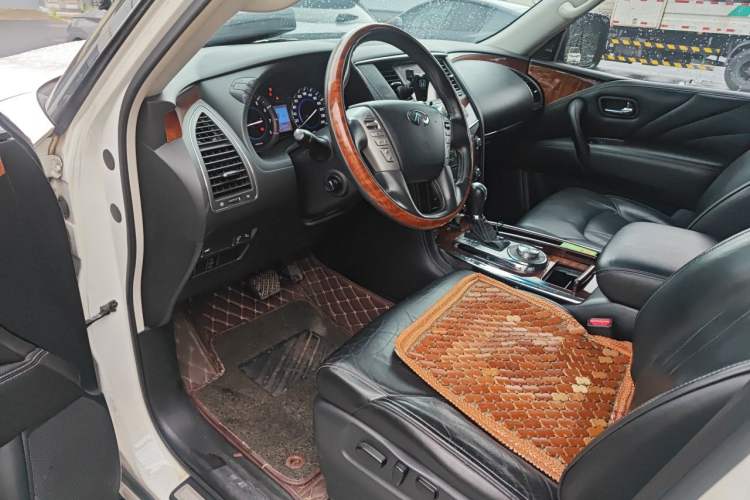 Used Infiniti QX80 2016 5.6L 4WD Driver Seat