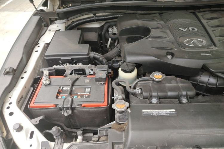 Used Infiniti QX80 2016 5.6L 4WD Engine Bay Right