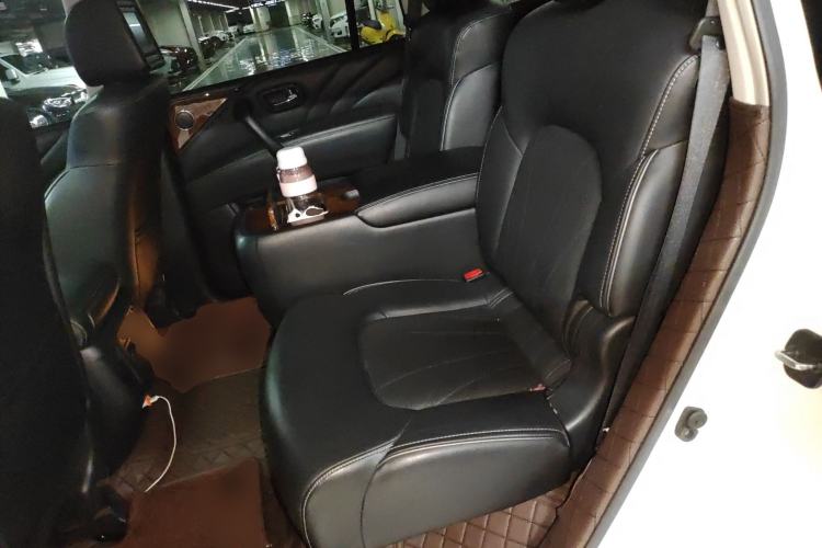 Used Infiniti QX80 2016 5.6L 4WD Left Rear Seat