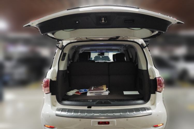Used Infiniti QX80 2016 5.6L 4WD Trunk