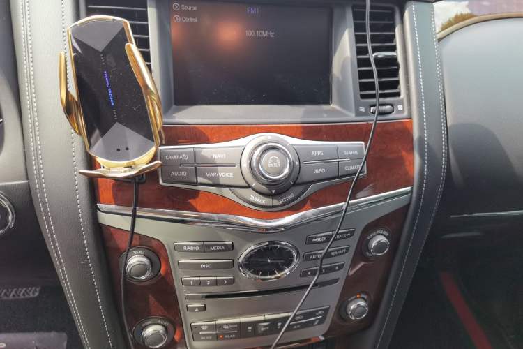 Used Infiniti QX80  Audio And AC Panel