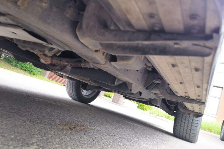 Used Infiniti QX80  Chassis Front Left