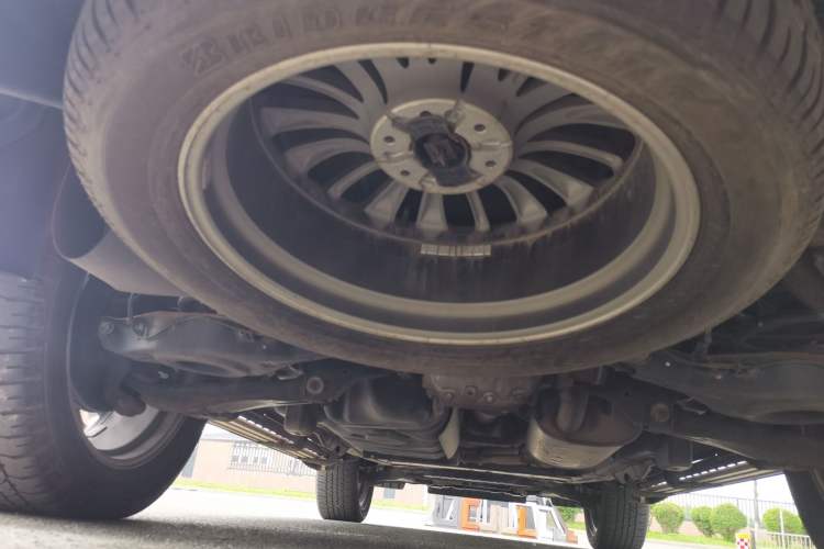 Used Infiniti QX80  Chassis Rear
