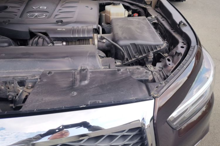 Used Infiniti QX80  Engine Bay Left