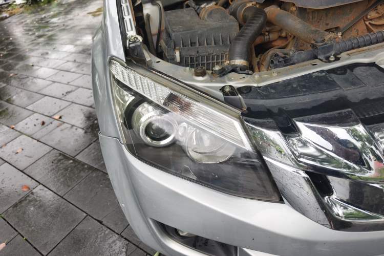 Used Isuzu D-MAX 2022 2.5T Four-Wheel Drive Automatic Diesel Ultra-Luxury Extended Version JE4D25Q6A Right Front Headlight