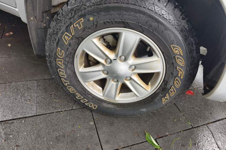 Used Isuzu D-MAX 2022 2.5T Four-Wheel Drive Automatic Diesel Ultra-Luxury Extended Version JE4D25Q6A Right Front Wheel Hub