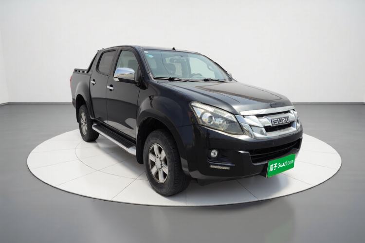 Used Isuzu D-MAX 2015 2.5T Two-Wheel Drive Automatic High-Performance Elite Version 4JK1 Exterior 2