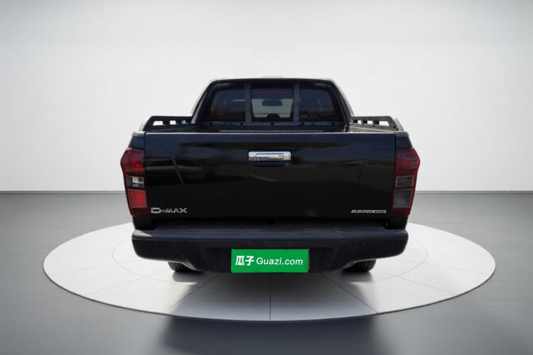 Used Isuzu D-MAX 2015 2.5T Two-Wheel Drive Automatic High-Performance Elite Version 4JK1 Exterior 4