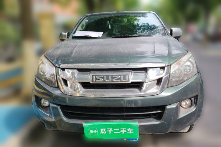 Used Isuzu D-MAX 2015 2.5T Four-Wheel Drive Automatic Ultra-Luxury Version 4JK1 Front
