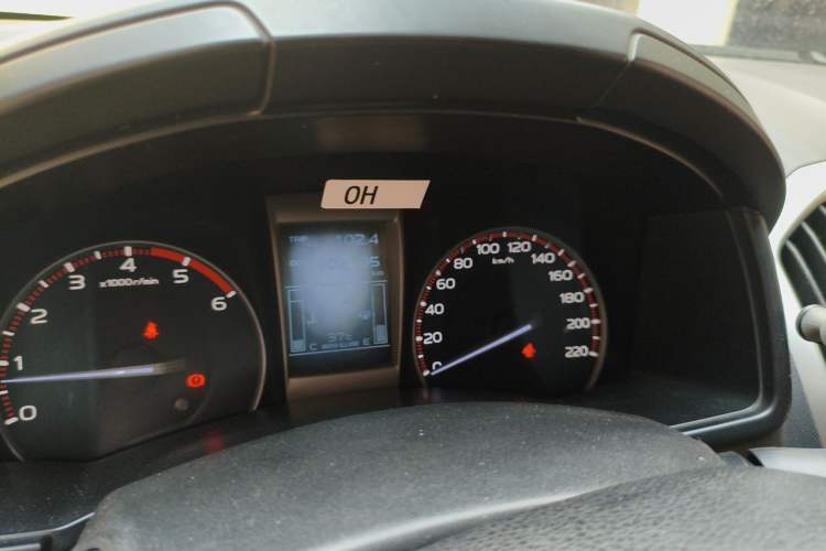 Used Isuzu D-MAX 2015 2.5T 4x4 Manual Base Version 4JK1 Instrument Cluster