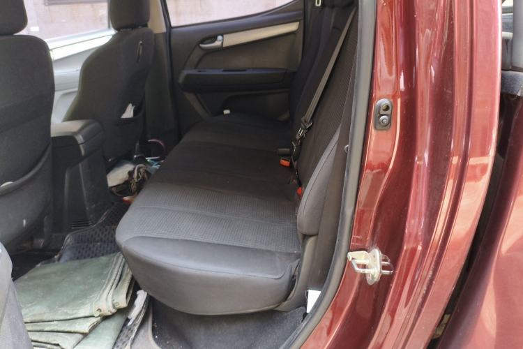 Used Isuzu D-MAX 2015 2.5T 4x4 Manual Base Version 4JK1 Left Rear Seat