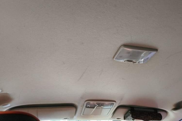 Used Isuzu D-MAX 2015 2.5T 4x4 Manual Base Version 4JK1 Headliner