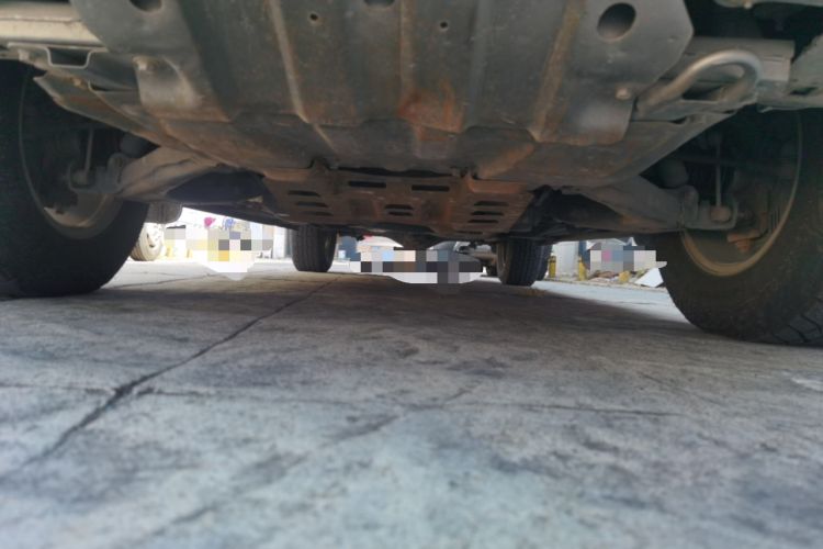 Used Isuzu D-MAX 2015 2.5T 4x4 Manual Base Version 4JK1 Chassis Front