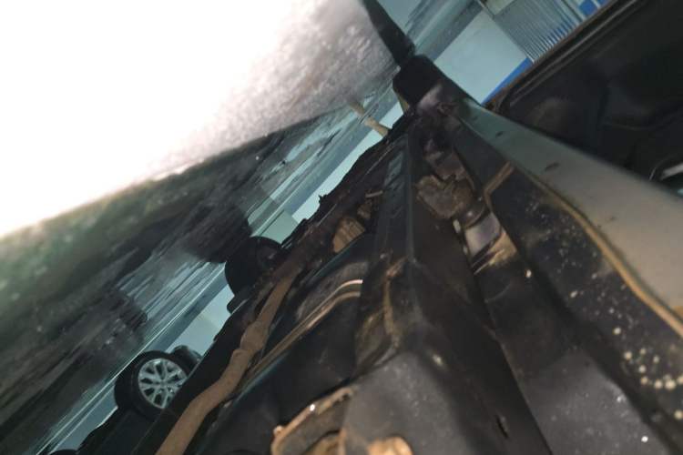 Used Isuzu D-MAX 2015 2.5T Two-Wheel Drive Manual Base Version 4JK1 Chassis Rear Left