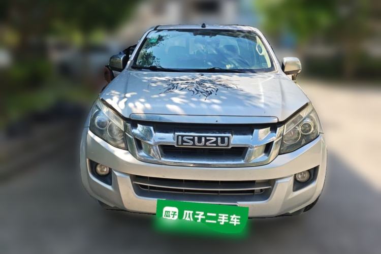 Used Isuzu D-MAX 2015 2.5T Two-Wheel Drive Manual High-Performance Base Version 4JK1 Front