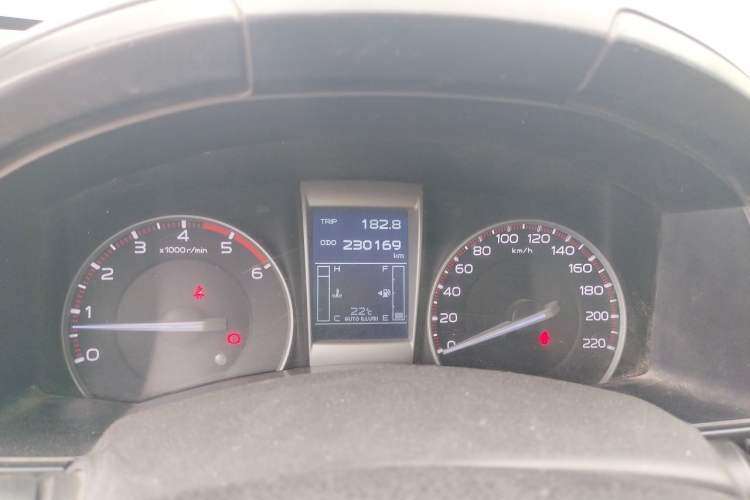 Used Isuzu D-MAX 2015 2.5T 4x4 Manual Base Version 4JK1 Instrument Cluster