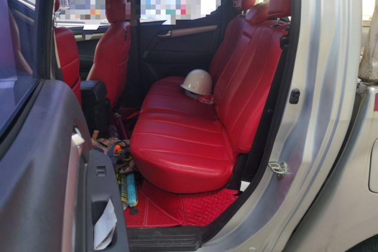 Used Isuzu D-MAX 2015 2.5T 4x4 Manual Base Version 4JK1 Left Rear Seat