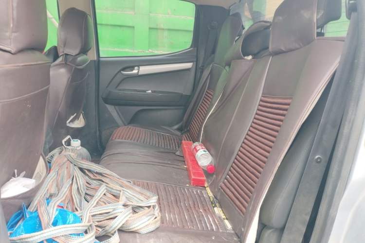 Used Isuzu D-MAX 2015 2.5T 4x4 Manual Base Version 4JK1 Left Rear Seat