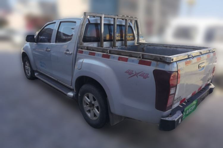 Used Isuzu D-MAX 2015 2.5T 4x4 Manual Base Version 4JK1 Rear Left 45 Deg