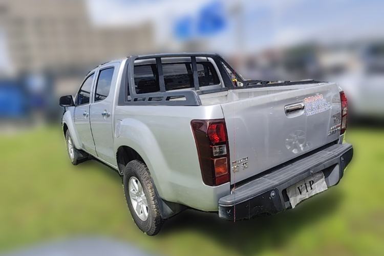 Used Isuzu D-MAX 2015 2.5T Two-Wheel Drive Automatic High-Performance Elite Version 4JK1 Rear Left 45 Deg