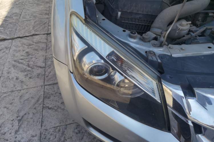 Used Isuzu D-MAX 2015 2.5T 4x4 Manual Base Version 4JK1 Right Front Headlight