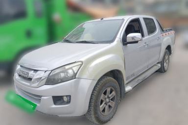 Used Isuzu D-MAX 2015 2.5T 4x4 Manual Base Version 4JK1