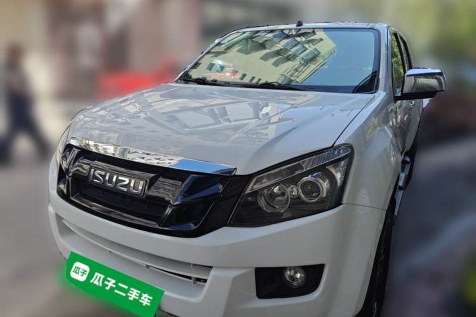 Isuzu D-MAX 2015
