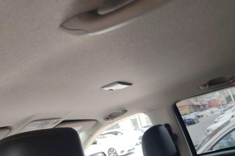 Used Isuzu D-MAX 2018 3.0T Four-Wheel Drive Automatic Ultra-Luxury Version 4JJ1-TC HI Headliner