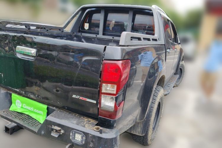 Used Isuzu D-MAX 2018 3.0T Four-Wheel Drive Automatic Ultra-Luxury Version 4JJ1-TC HI Rear Right 45 Deg