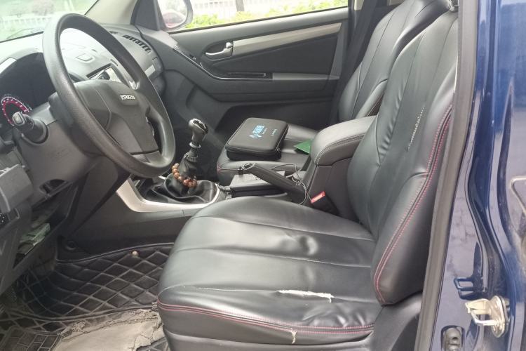 Used Isuzu D-MAX 2018 2.5T Two-Wheel-Drive Base Version JE4D25Q5A Left Front Seat