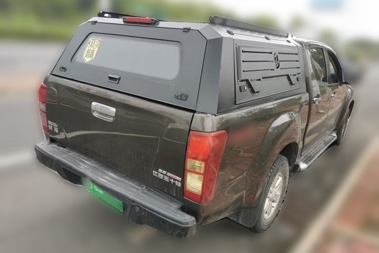 Used Isuzu D-MAX 2018 2.5T Four-Wheel Drive Base Version Extended Length JE4D25Q5A Exterior 5