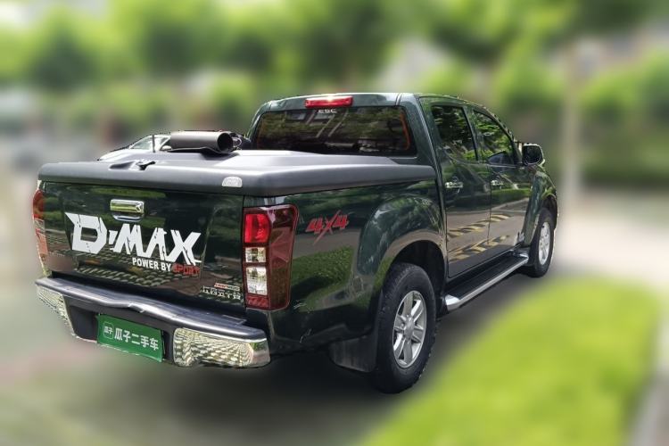 Used Isuzu D-MAX 2018 3.0T Four-Wheel Drive Automatic Ultra-Luxury Version 4JJ1-TC HI Rear Right 45 Deg