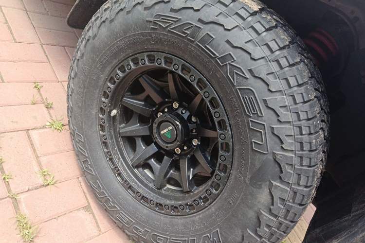 Used Isuzu D-MAX 2018 3.0T Four-Wheel Drive Manual Base Version 4JJ1-TC HI Right Front Wheel Hub