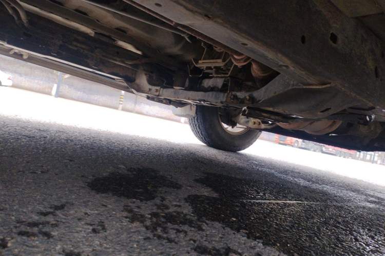 Used Isuzu D-MAX 2018 2.5T Two-Wheel-Drive Base Version JE4D25Q5A Chassis Front Right