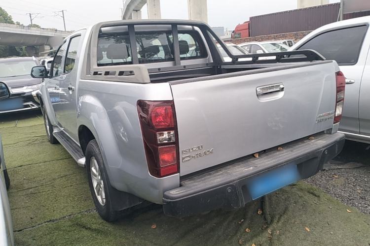 Used Isuzu D-MAX 2018 3.0T Two-Wheel Drive Automatic Elite Version 4JJ1-TC HI Exterior 2