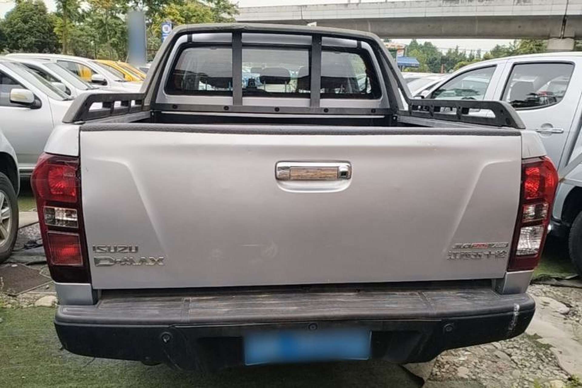 Used Isuzu D-MAX 2018 3.0T Two-Wheel Drive Automatic Elite Version 4JJ1-TC HI Rear