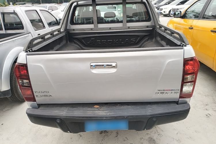 Used Isuzu D-MAX 2018 3.0T Two-Wheel Drive Automatic Elite Version 4JJ1-TC HI Rear
