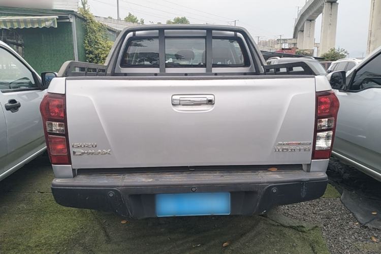 Used Isuzu D-MAX 2018 3.0T Two-Wheel Drive Automatic Elite Version 4JJ1-TC HI Rear