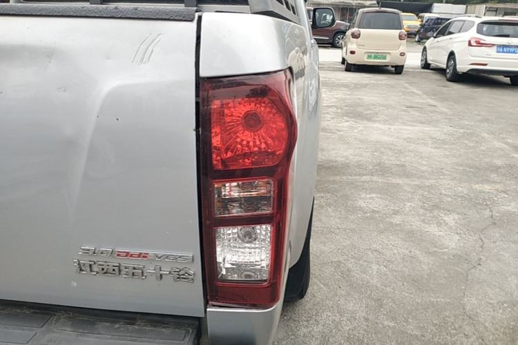 Used Isuzu D-MAX 2018 3.0T Two-Wheel Drive Automatic Elite Version 4JJ1-TC HI Right Rear Taillight