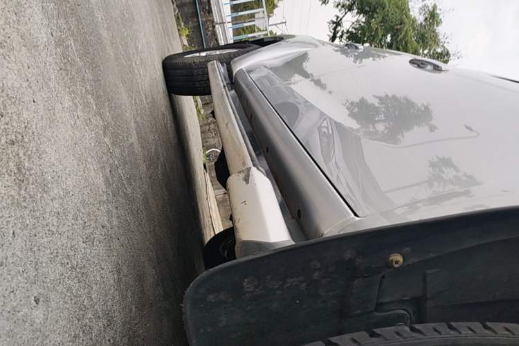 Used Isuzu D-MAX 2018 3.0T Two-Wheel Drive Automatic Elite Version 4JJ1-TC HI Right Side Sill