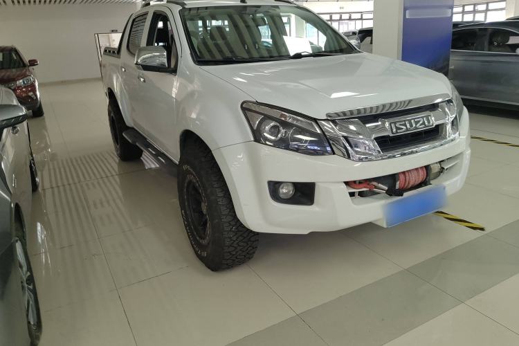 Used Isuzu D-MAX 2018 3.0T Four-Wheel Drive Automatic Ultra-Luxury Version 4JJ1-TC HI Exterior 2