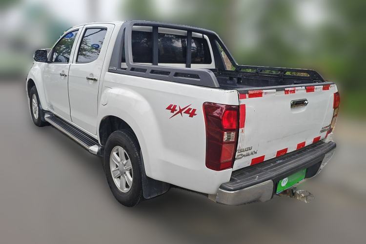 Used Isuzu D-MAX 2018 3.0T Four-Wheel Drive Automatic Ultra-Luxury Version 4JJ1-TC HI Exterior 3
