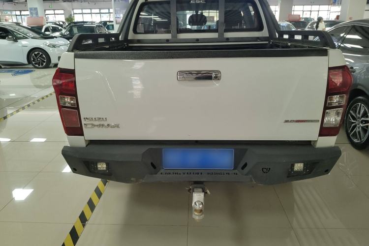 Used Isuzu D-MAX 2018 3.0T Four-Wheel Drive Automatic Ultra-Luxury Version 4JJ1-TC HI Exterior 4