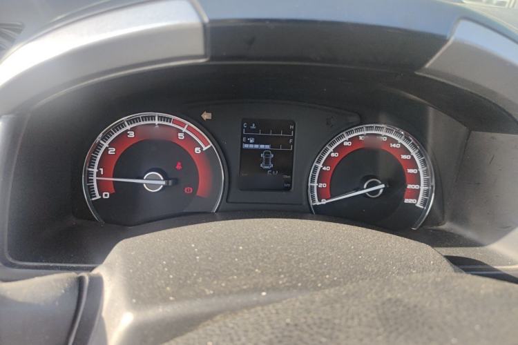 Used Isuzu D-MAX 2018 2.5T Two-Wheel-Drive Base Version JE4D25Q5A Instrument Cluster