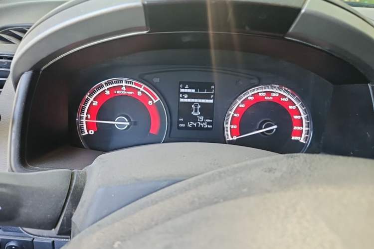 Used Isuzu D-MAX 2018 2.5T Four-Wheel Drive Base Version JE4D25Q5A Instrument Cluster