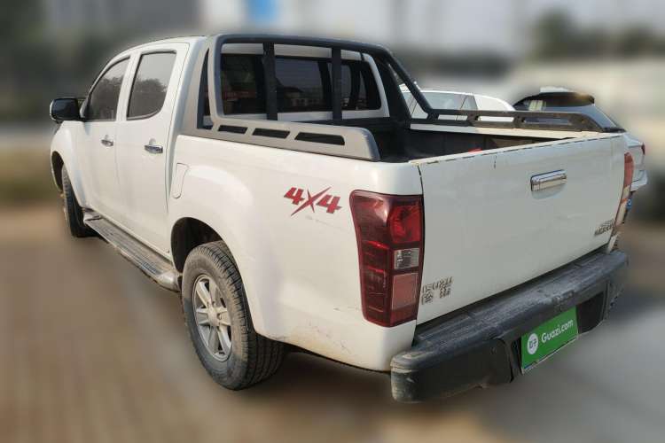 Used Isuzu D-MAX 2018 2.5T Four-Wheel Drive Base Version JE4D25Q5A Rear Left 45 Deg