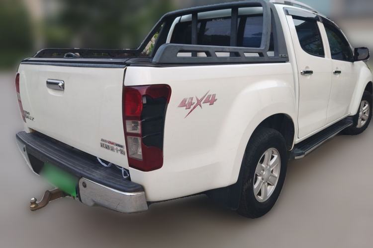 Used Isuzu D-MAX 2018 3.0T Four-Wheel Drive Automatic Ultra-Luxury Version 4JJ1-TC HI Rear Right 45 Deg