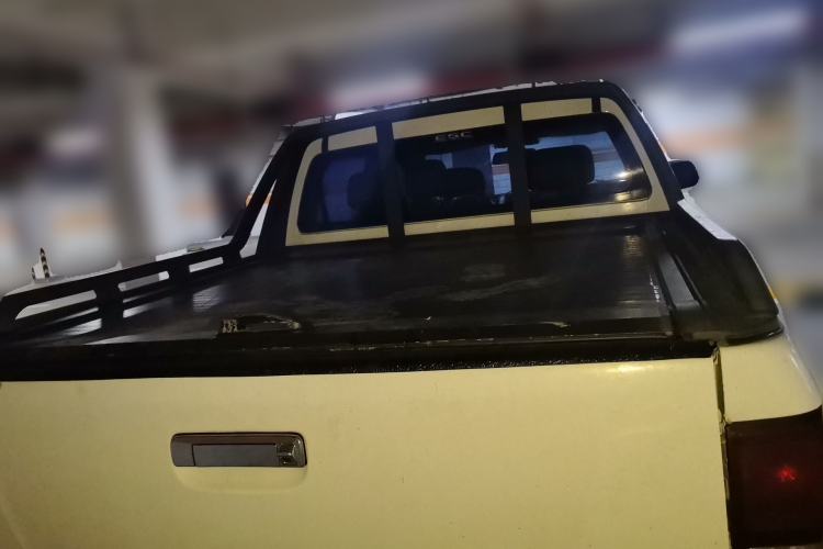 Used Isuzu D-MAX 2018 3.0T Four-Wheel Drive Automatic Ultra-Luxury Version 4JJ1-TC HI Rear