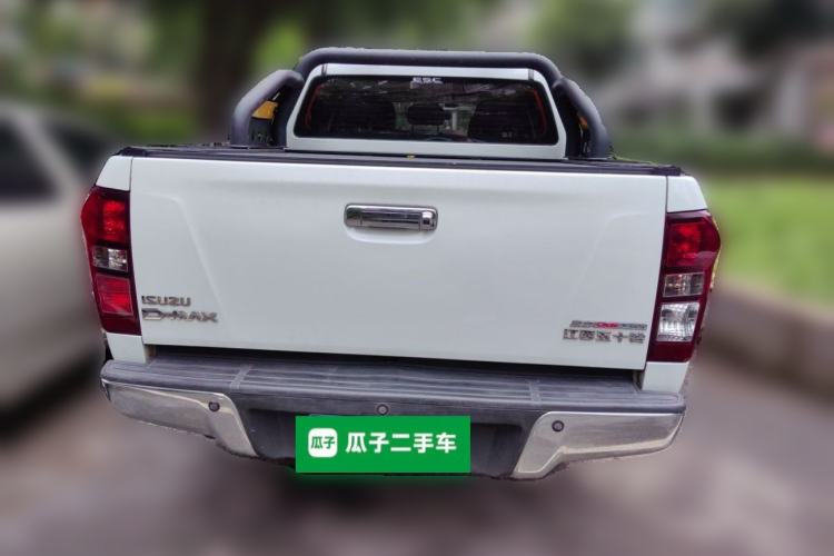Used Isuzu D-MAX 2018 3.0T Four-Wheel Drive Automatic Ultra-Luxury Version 4JJ1-TC HI Rear